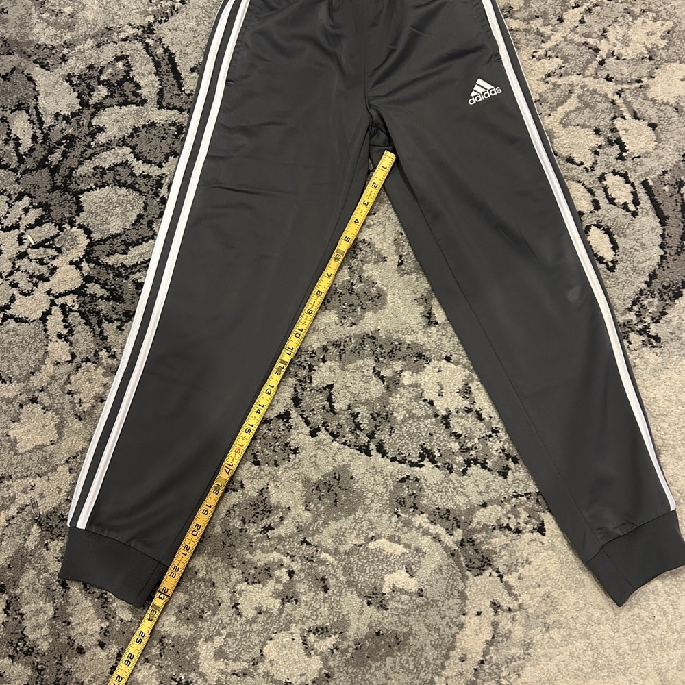 Pre owed Adidas Kids Gray Track Pants size Medium